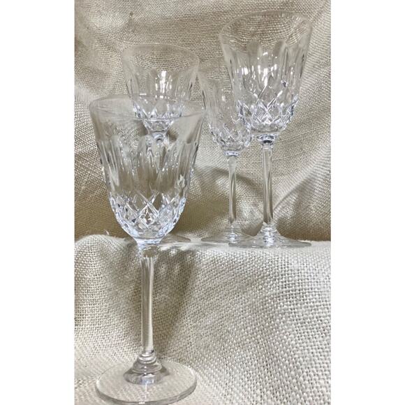 4 Christopher Stuart CAMEO thumbprint diamond cut texture 7 inch wine glasses - Picture 1 of 5